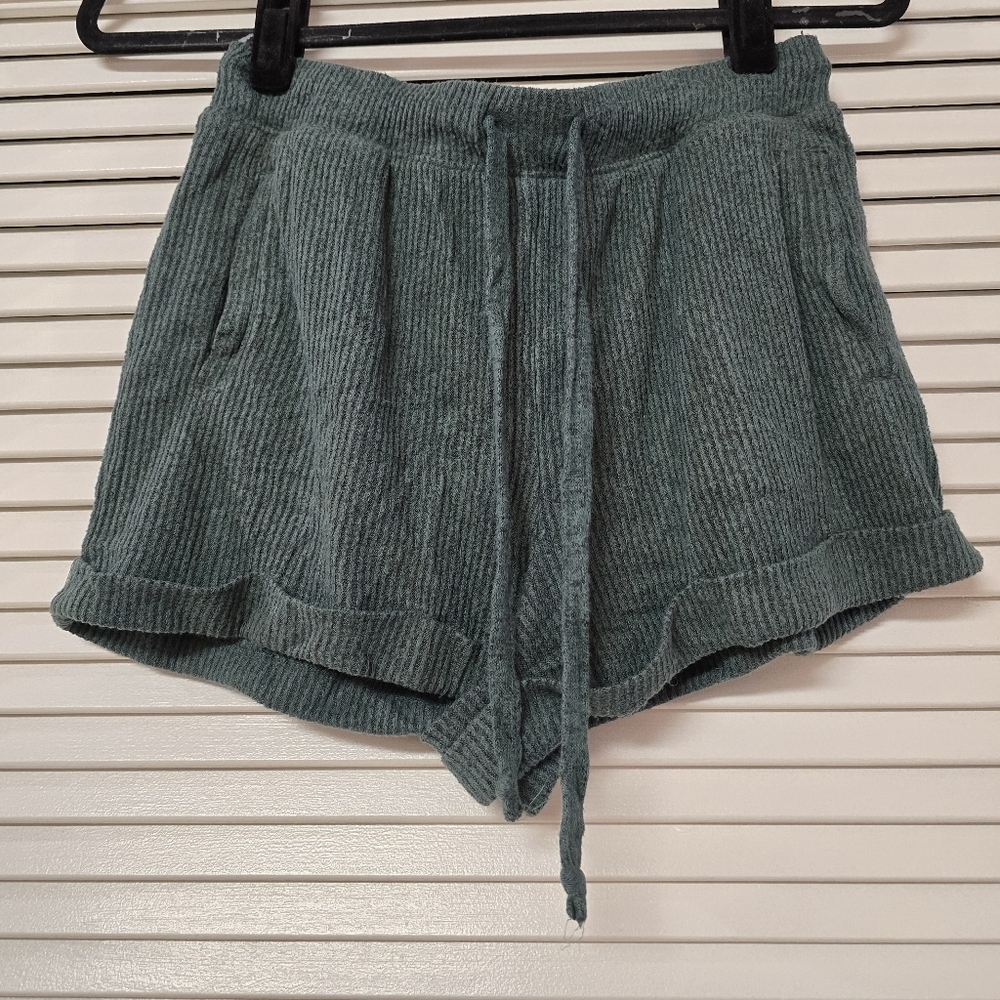 SO - Green Ribbed Relaxed-Fit Loungewear Shorts With Pockets